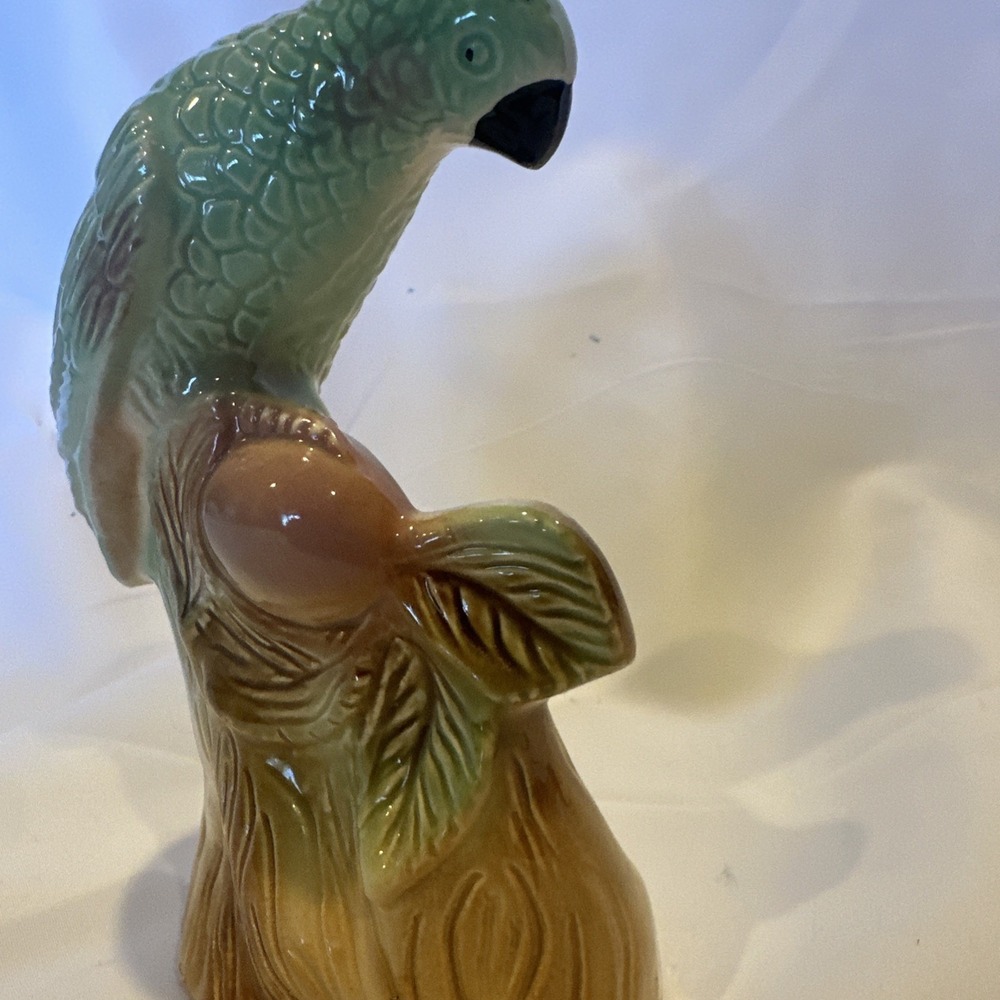 Vintage Ceramic Parrot Beautiful Parakeet 1960's Figurine Made in Brazil 200B EC - Picture 13 of 16